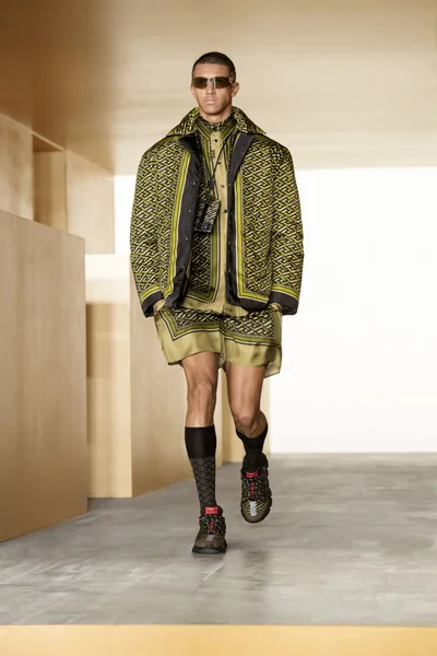 Look 21